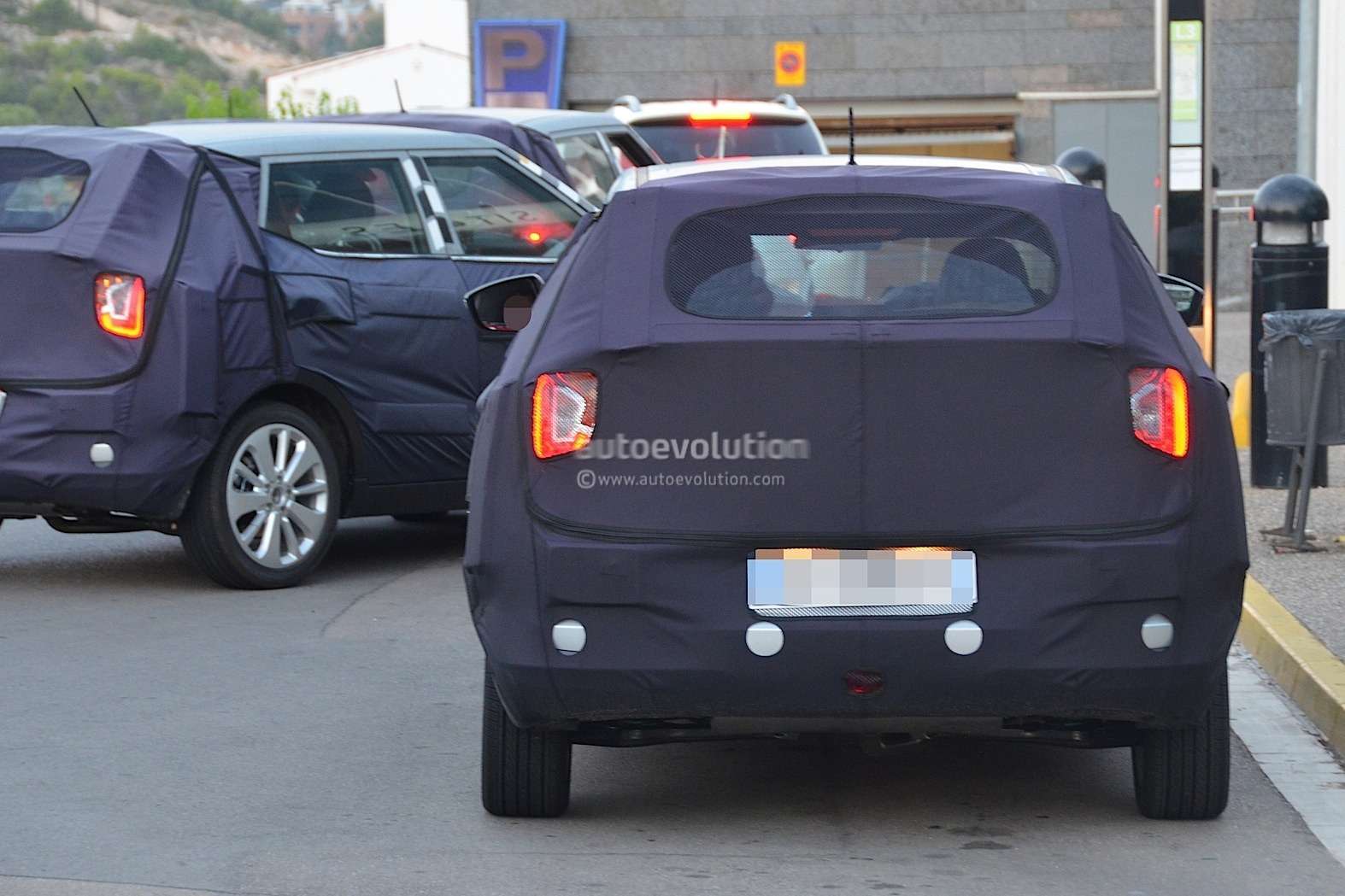 ssangyong-x100-prototype-spied-testing-in-europe-photo-gallery_1