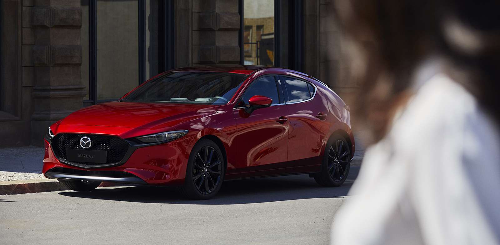Новая Mazda 3: рассматриваем в деталях со всех сторон — фото 928204