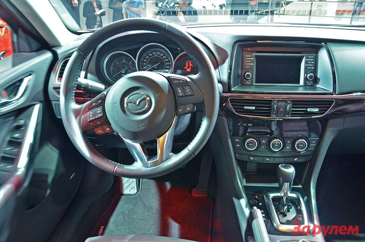 Торпедо универсала Mazda6 