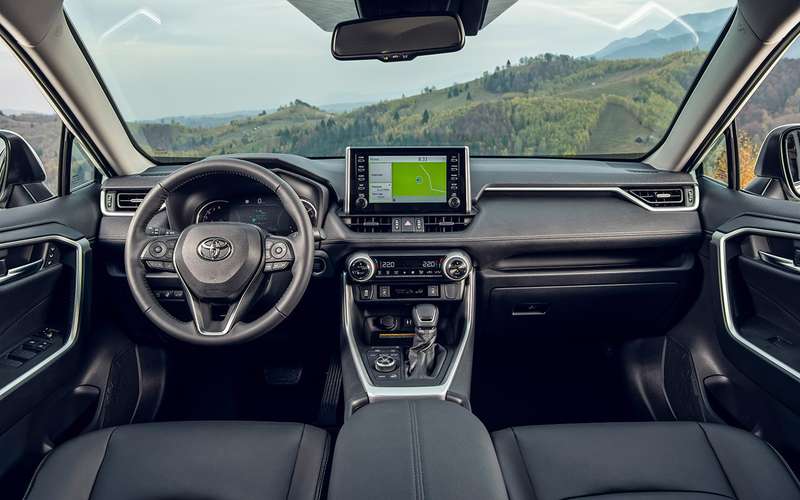 Новая Toyota RAV4: «За рулем» проверил ее за пределами асфальта