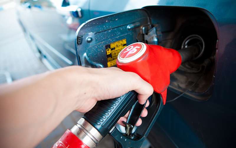 Цены на бензин установили новый рекорд