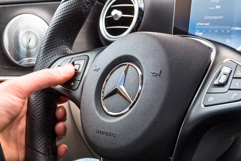 Новый  Mercedes-Benz E-класса: сравниваем версии