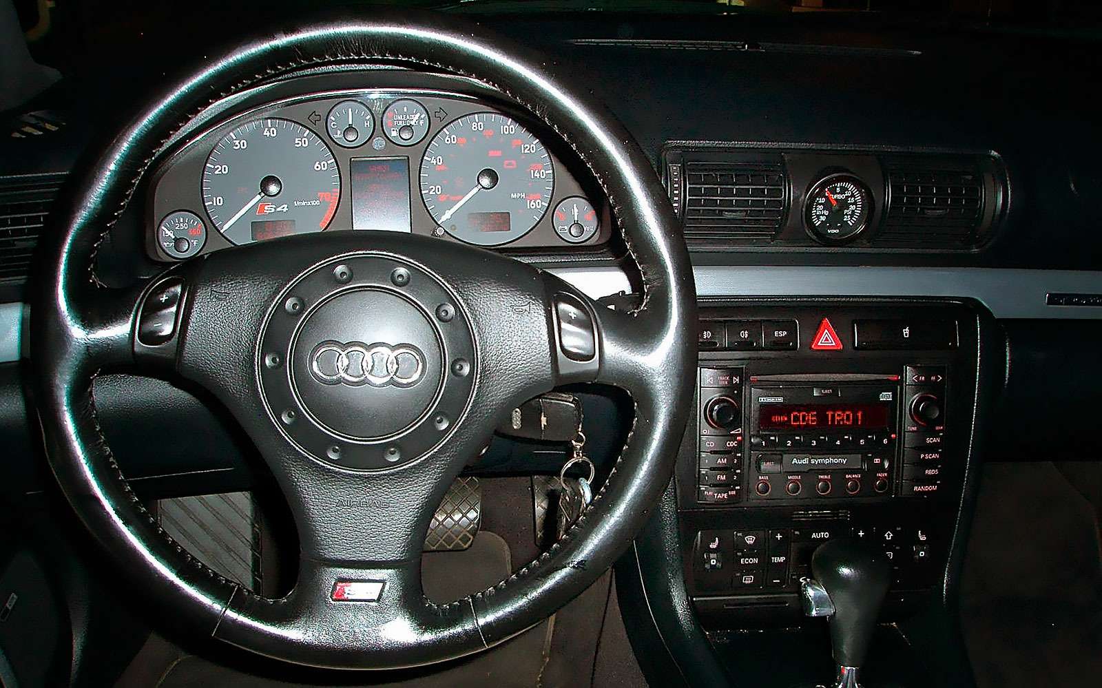 Руль Audi A4