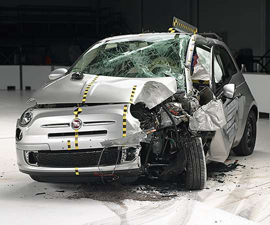 Chevrolet Spark единственным из городских автомобилей прошел тест IIHS удар с малым перекрытием