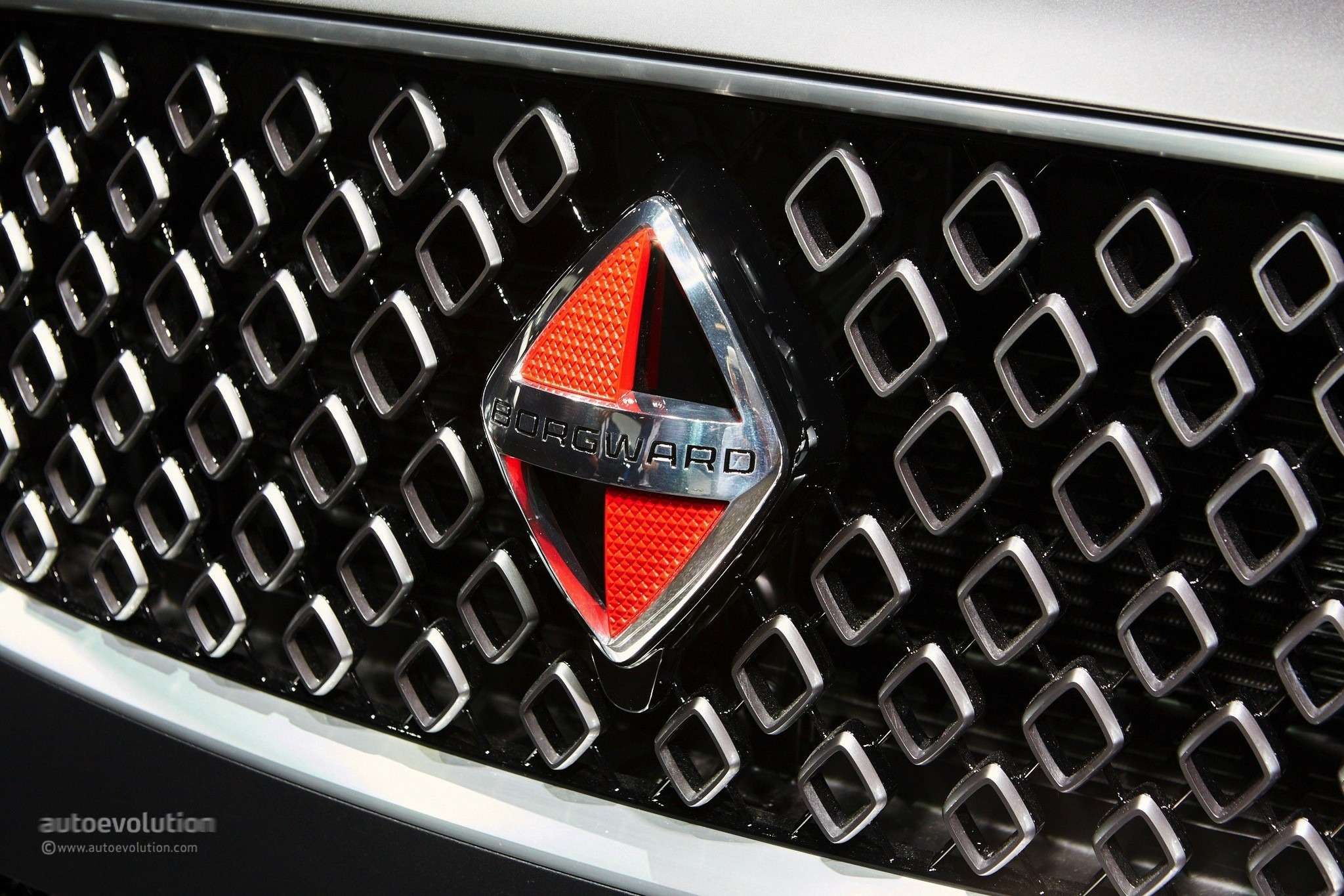 borgward-is-officially-back-with-its-bx7-suv-in-frankfurt-live-photos_1