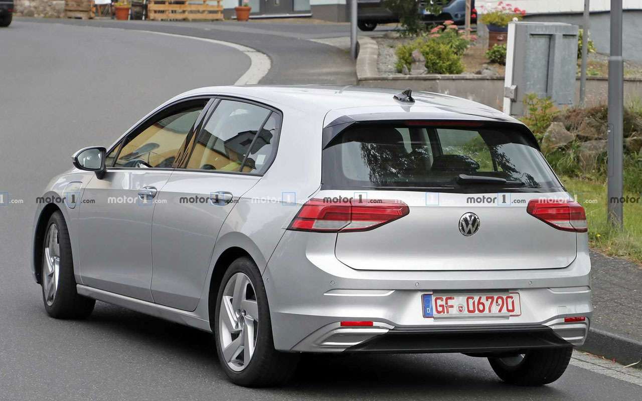 Новые фото: VW Golf перестал быть народным