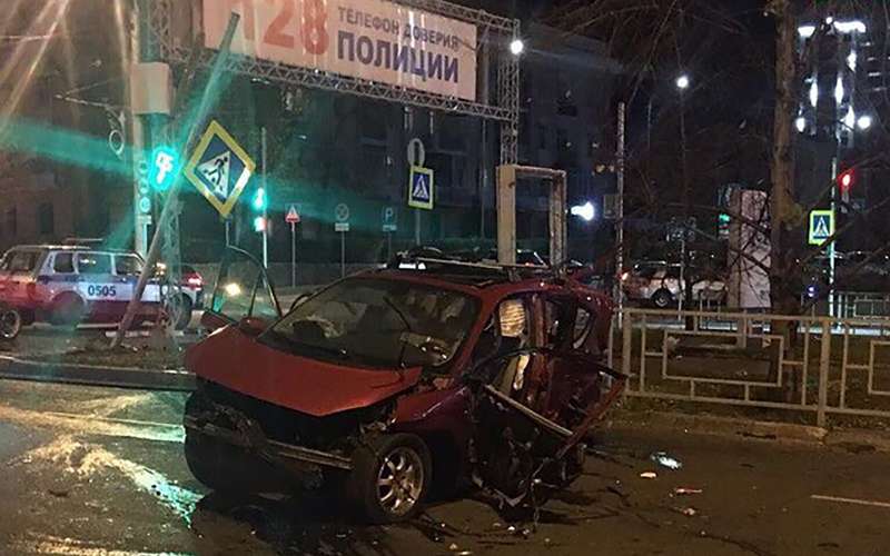 Пьяный мажор на BMW убил в аварии двух детей и женщину