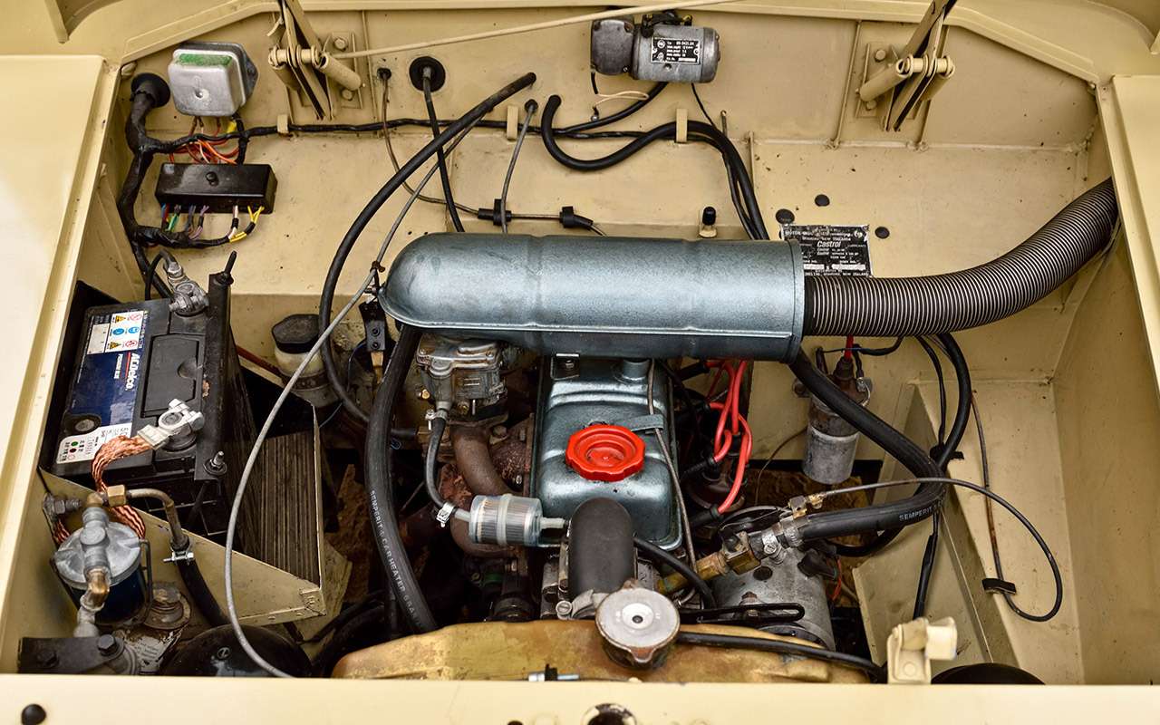 Под капотом – вполне приличный для тех лет чешский верхнеклапанный 47‑сильный мотор.
