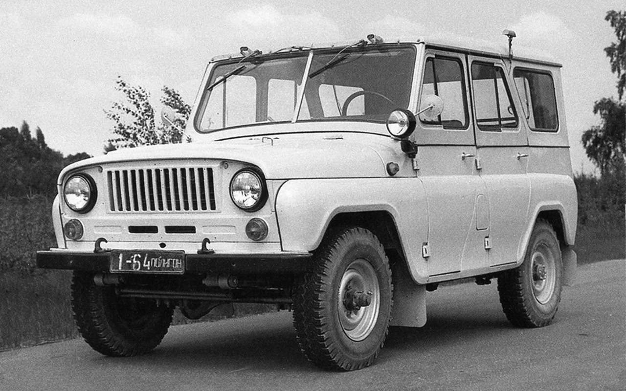 Еще один вариант модернизации УАЗ-469 1977 года – автомобиль с цельнометаллическим кузовом, но с меньшими изменениями всего остального.