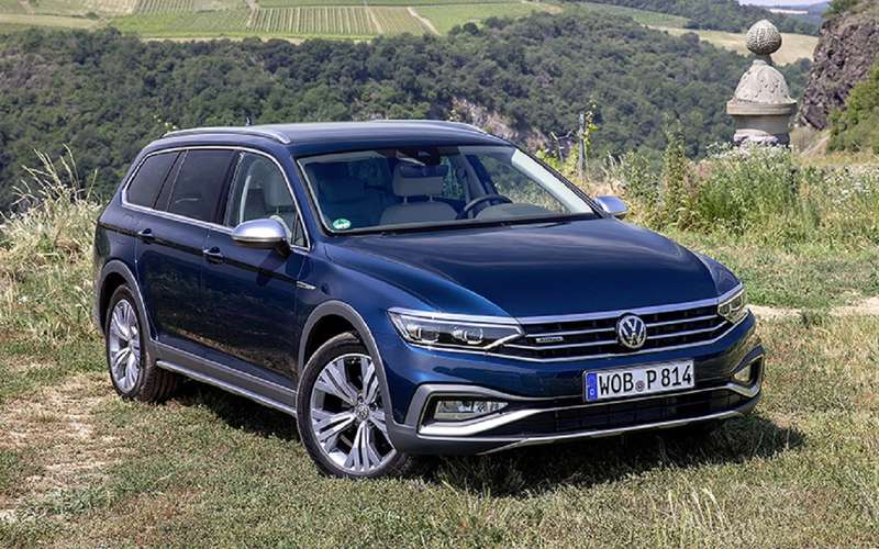 Volkswagen Passat получил новую версию для России