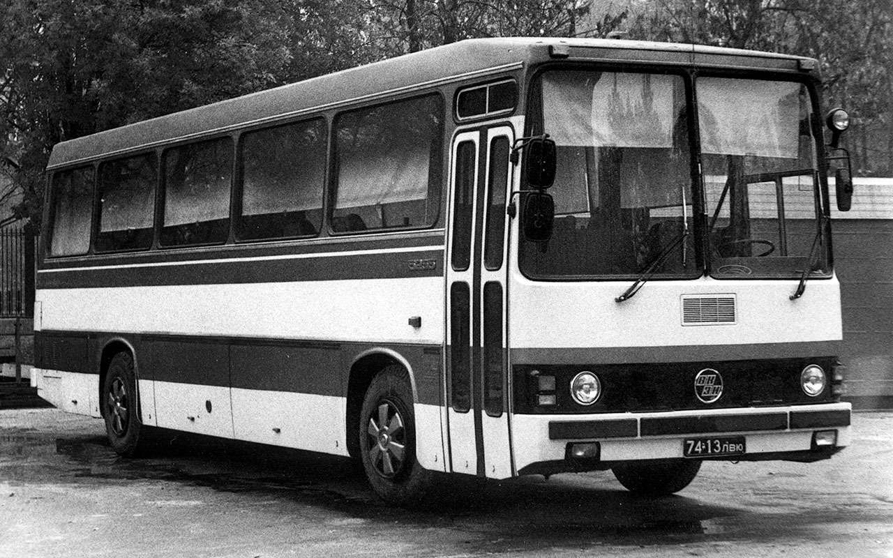 ЛАЗ-5255 – автобус-салон