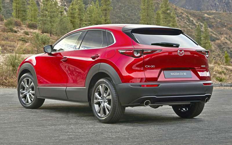 Mazda везет в Россию новый кроссовер