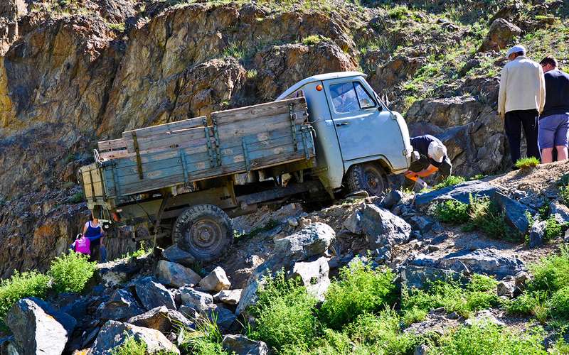 Новый Land Rover Discovery - проверка российским бездорожьем