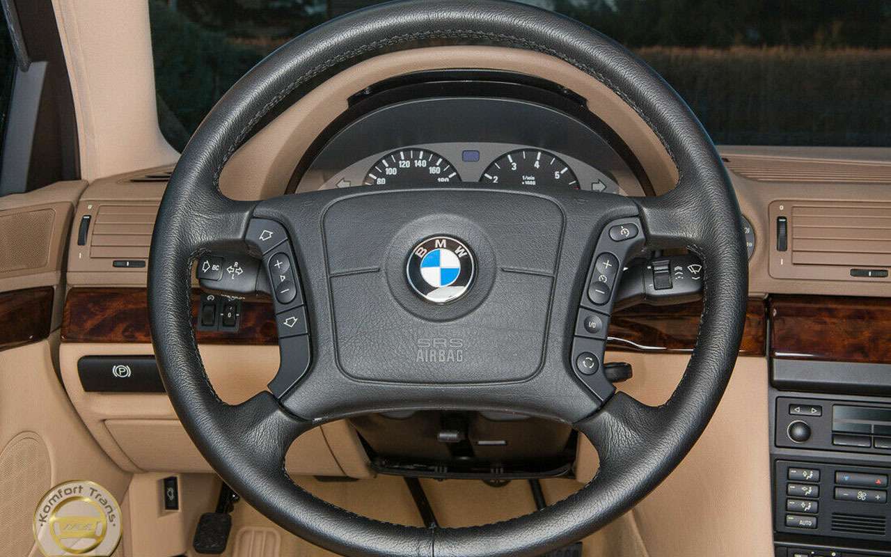 BMW провел 23 года в пузыре. Теперь продается
