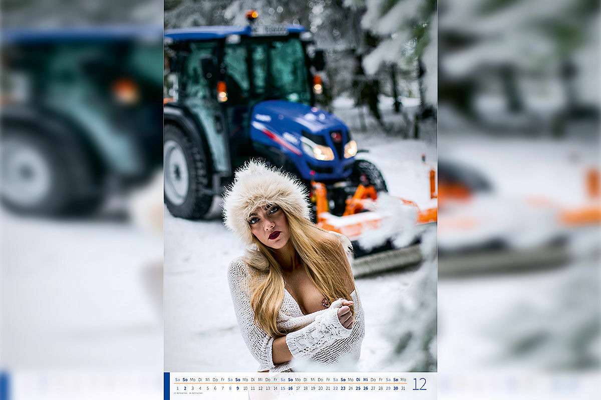 Сексапильные трактористки-2 — японско-немецкий календарь-2018 — фото 812893