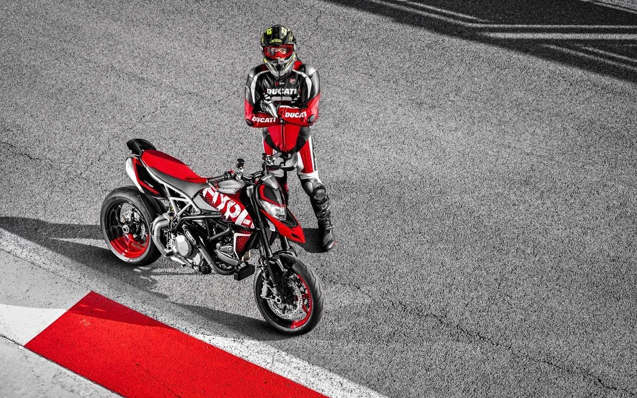 Ducati показала мотоцикл Hypermotard в варианте 950 RVE — фото 1141066