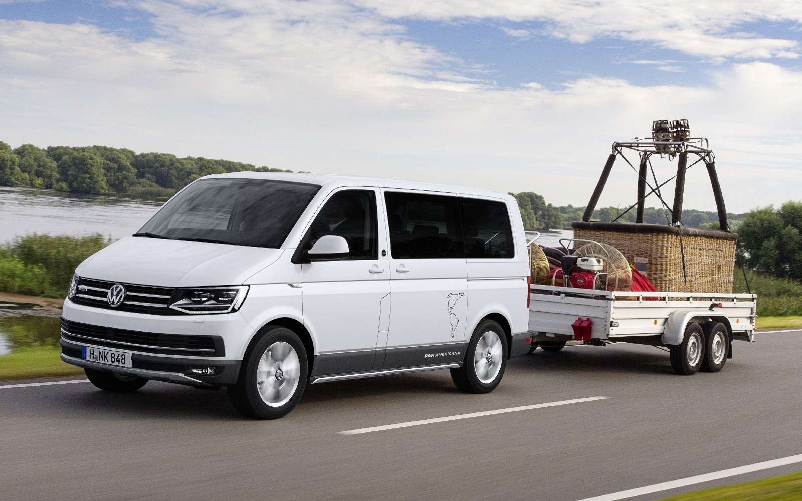 Привет Америке: VW представил кросс-версию микроавтобуса Multivan — фото 637173