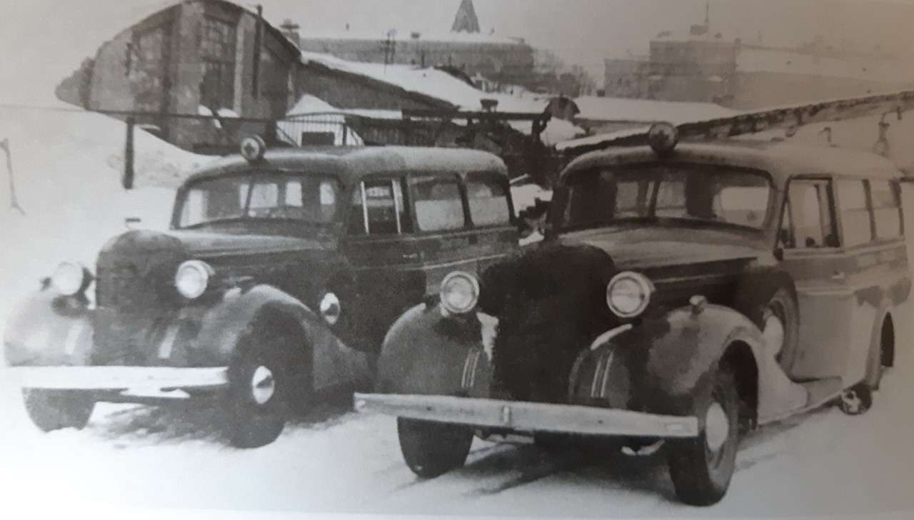 Редкие кадры: вот куда пропадали списанные в СССР лимузины (и грузовики) — фото 1271548