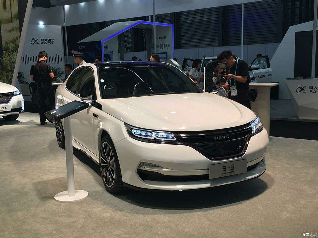 Ничего шведского: китайский Saab дебютировал на выставке CES Asia — фото 762409