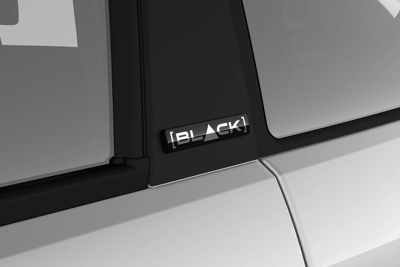 Lada Niva Travel в версии Black — объявлена цена — фото 1311049