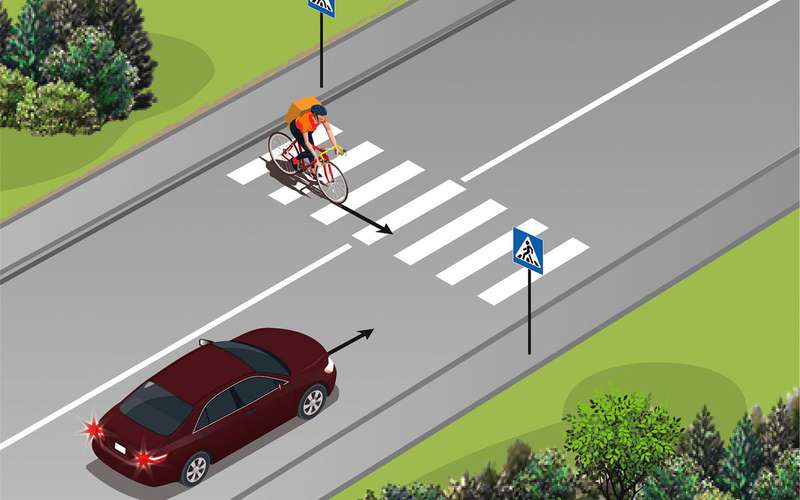 На велосипеде по переходу — опасное заблуждение водителей