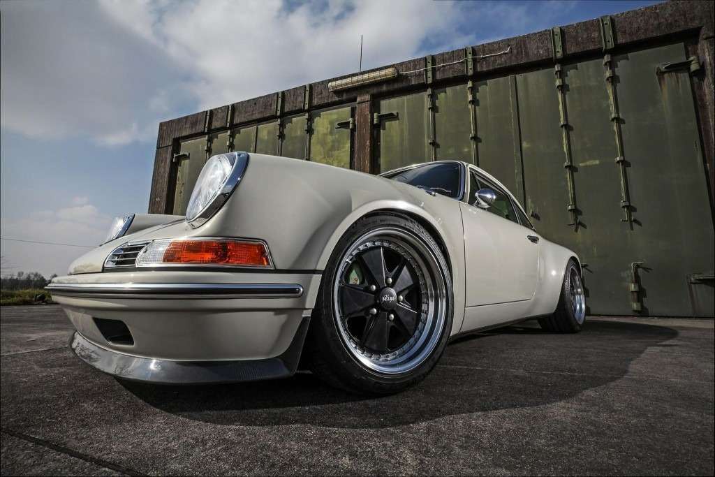 KAEGE-delivers-retro-flavored-1972-Porsche-911-packing-300-hp-0-1024x683