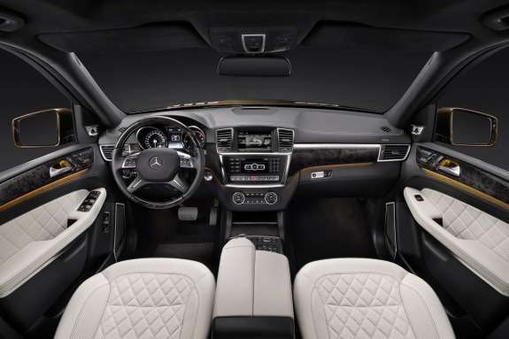 Mercedes-Benz GL-class inside