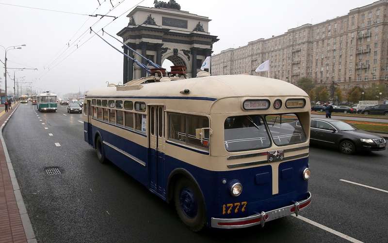 Троллейбус МТБ-82Д