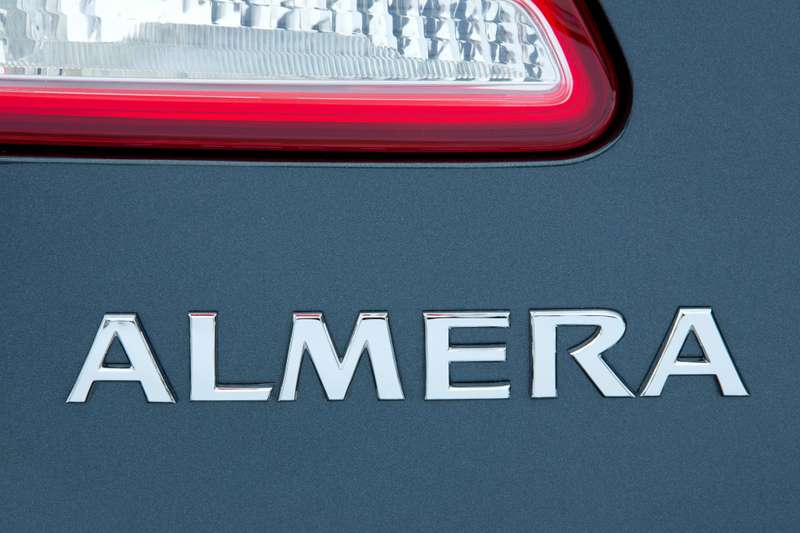 Nissan_Almera_logo