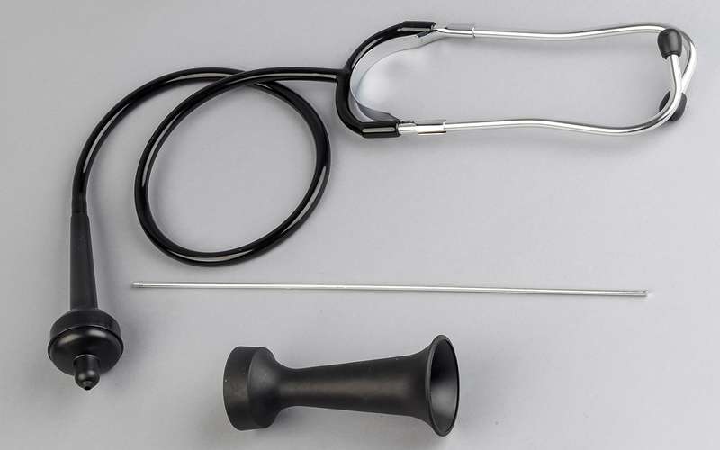 A technical stethoscope costs 500-2000 rubles.  In most cases, we have to listen to the noise of rotating units.  It is important that the dipstick does not come into contact with rotating parts, because it can be pulled under, for example, a drive belt or even a timing belt.