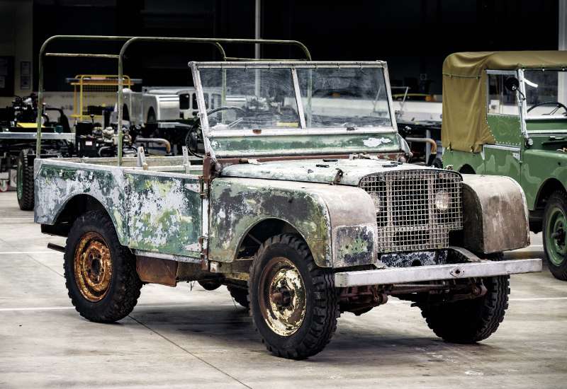 Land Rover нашел первый выпущенный компанией внедорожник