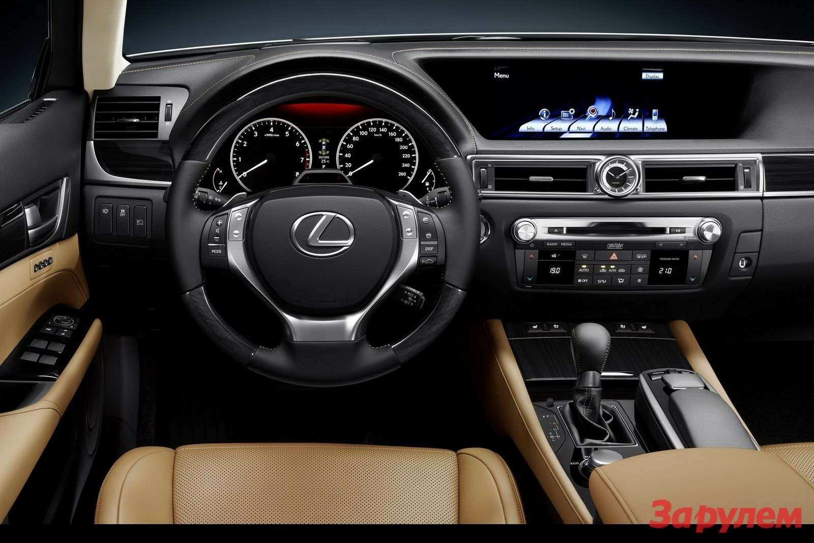 2013-Lexus-GS-13