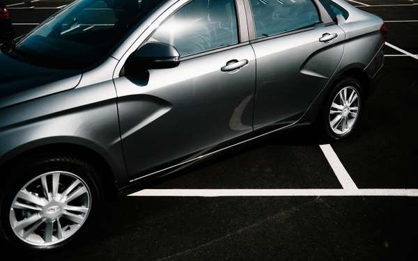 Что взять за 2 млн руб.: новый Kia против трехлетней Mazda