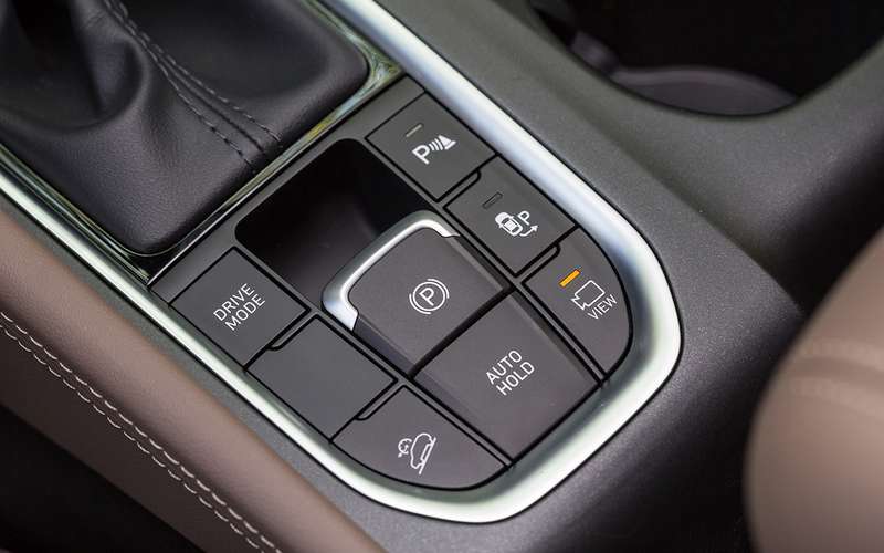 Hyundai Santa Fe: 5 плюсов и 2 особенности, которые нужно учесть перед покупкой
