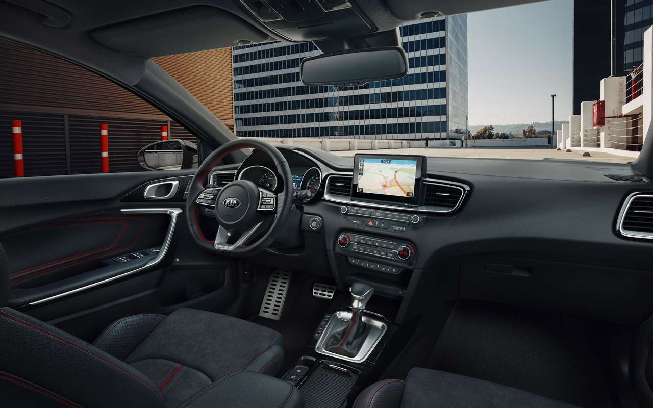 Новый Kia Ceed GT: ставка на управляемость и звук — фото 904917