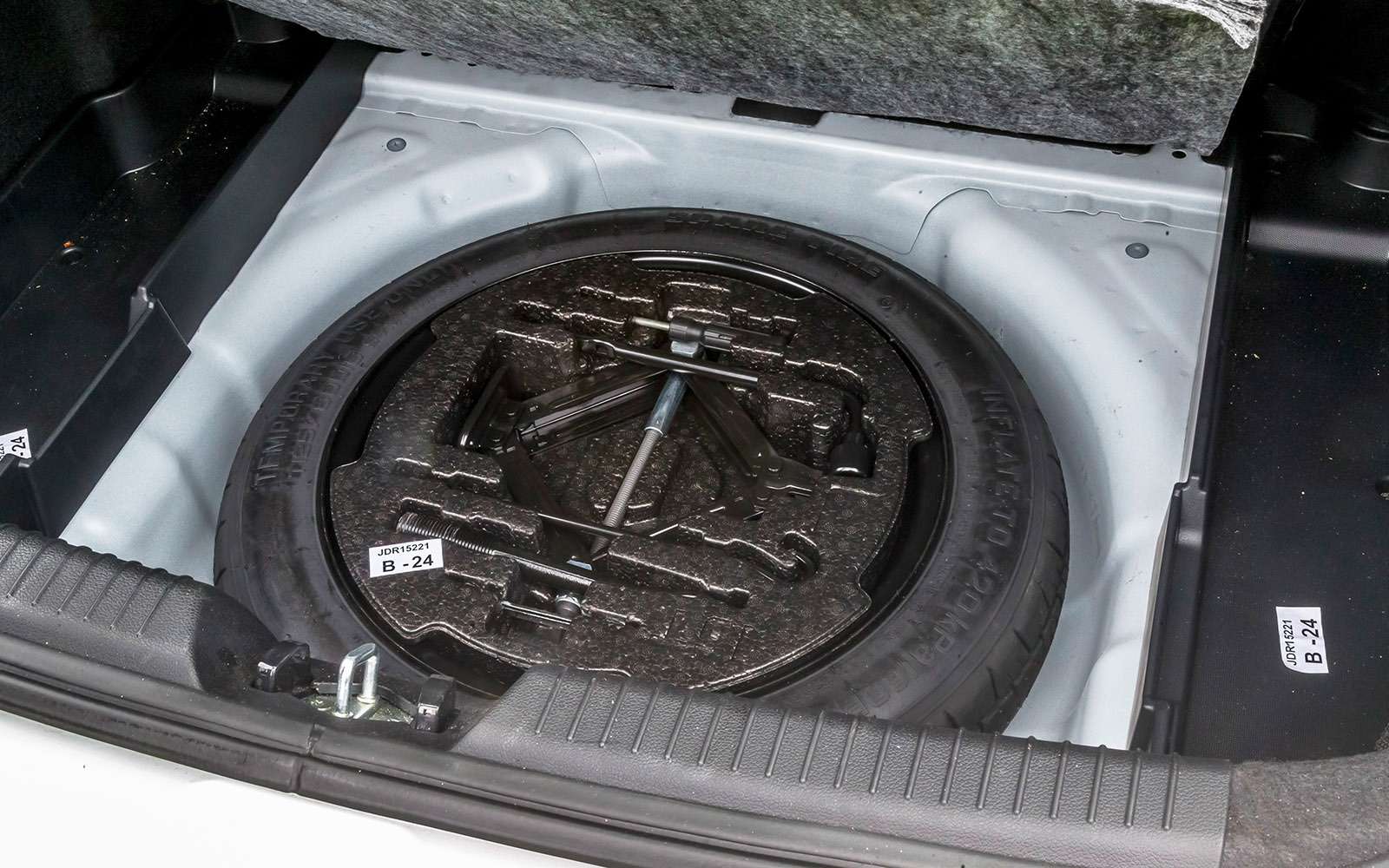 Skoda Octavia против конкурентов из Audi и Kia: кольцо для троих — фото 768714
