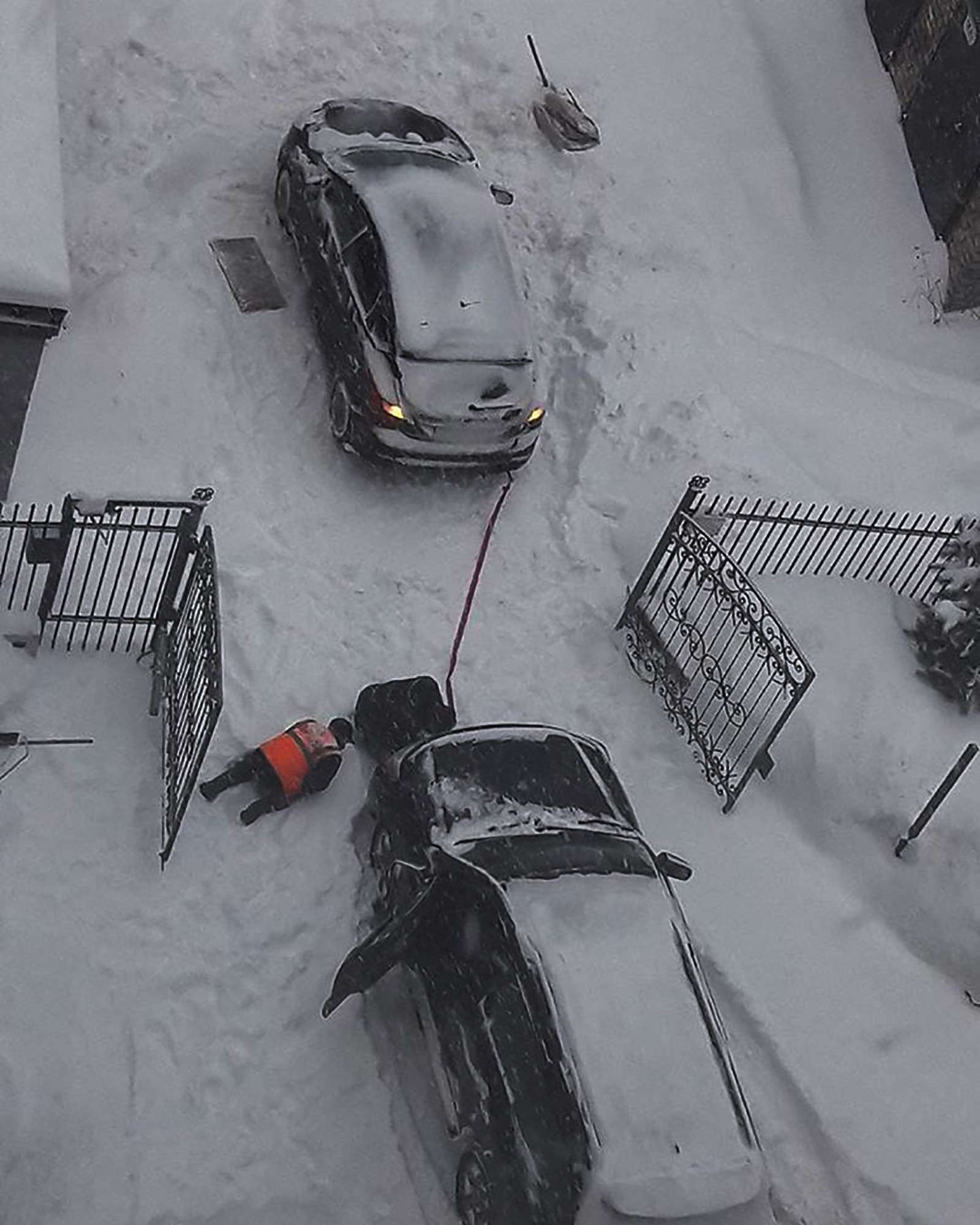 «Снегопад века»: как в Москве пережили первый катаклизм года — фото 842105