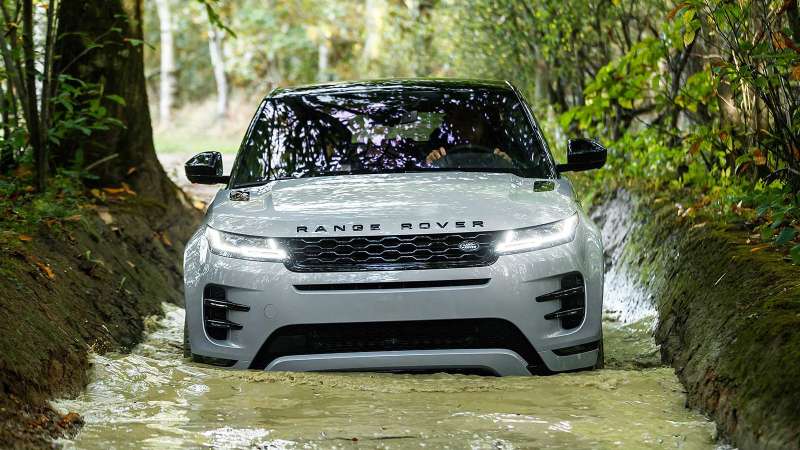 Новый Range Rover Evoque: почти Velar, но только дешевле