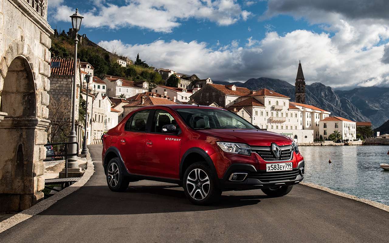 Renault предлагает также Logan Stepway в особом исполнении City. Такую машину можно опознать по оригинальному красному колеру и ряду декоративных фишек.