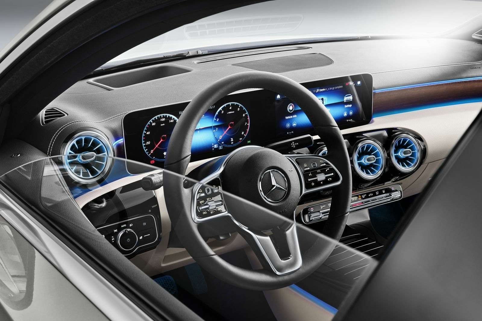 Евростандарт: представлен короткий седан Mercedes-Benz A-класса — фото 890437