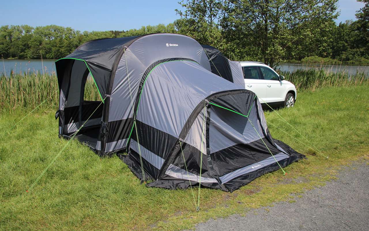 Дешевая альтернатива кемперу - надувная палатка Skoda - фото 1141527
