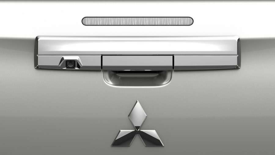 Пикапу Mitsubishi L200 обновили внешность и ценник — фото 950981