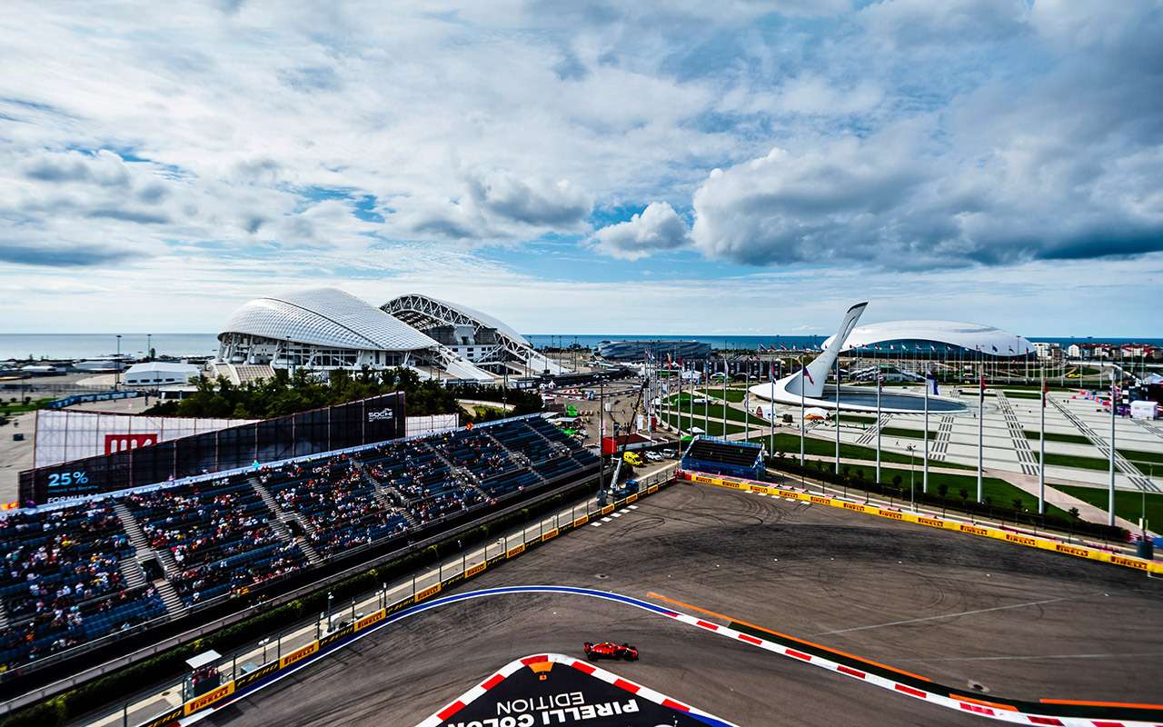 Российский этап Формулы-1: взгляд из бокса Renault Sport F1 Team — фото 918464