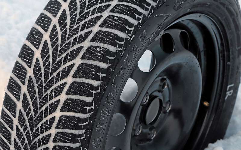 Большой тест зимних шин: выбор экспертов «За рулем»