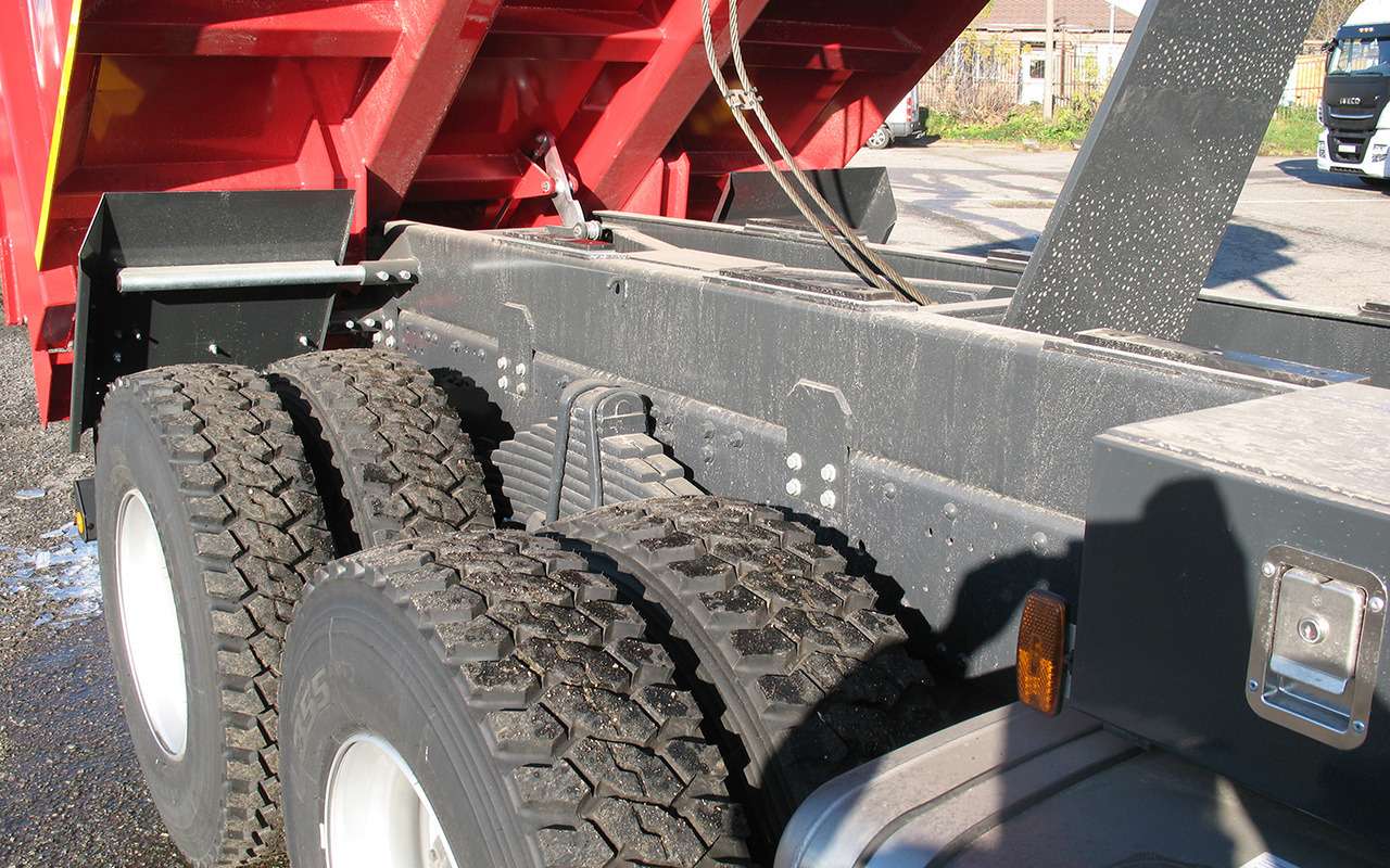 Тяжелые грузовики IVECO Trakker: все особенности — фото 1233435