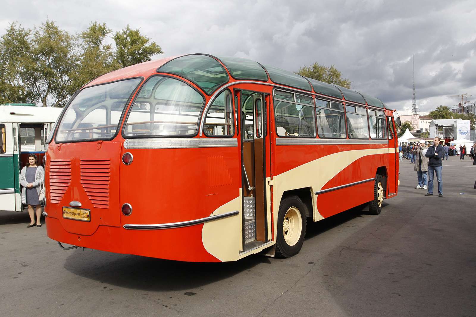 Автобусы нашего детства — выставка пассажирского транспорта — фото 792683