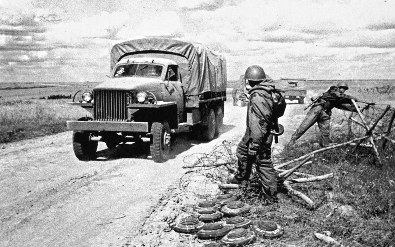 Самый известный американский грузовик Красной Армии — Studebaker US6.