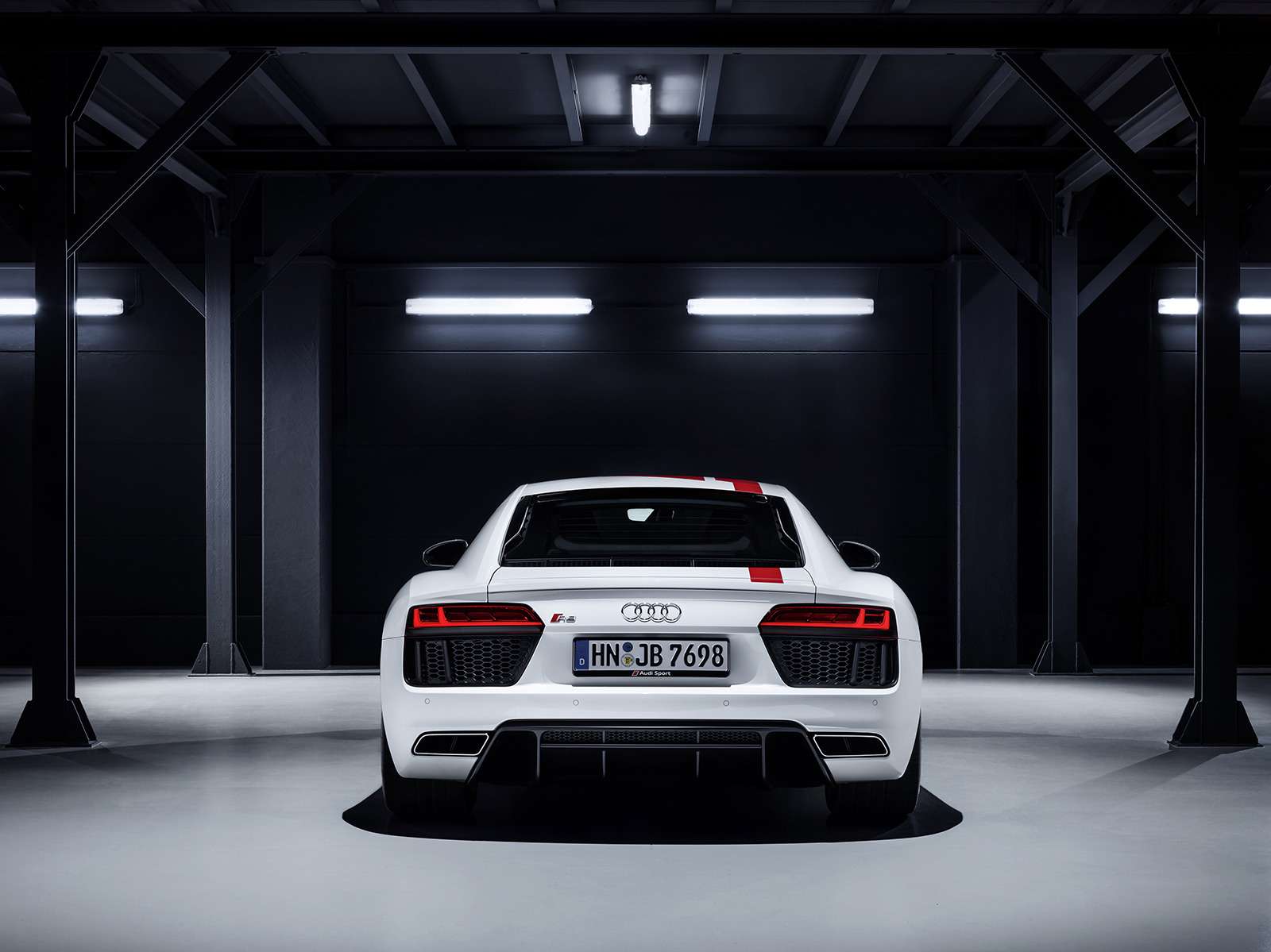 Audi показала свою первую заднеприводную модель — фото 793565