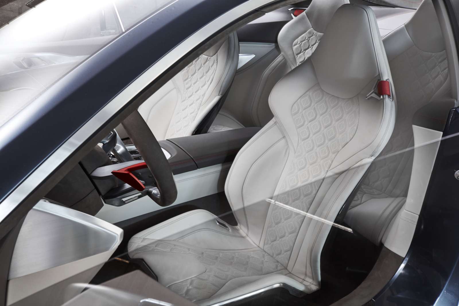 Великолепная «восьмерка»: новое купе BMW — теперь с кристаллами! — фото 756656