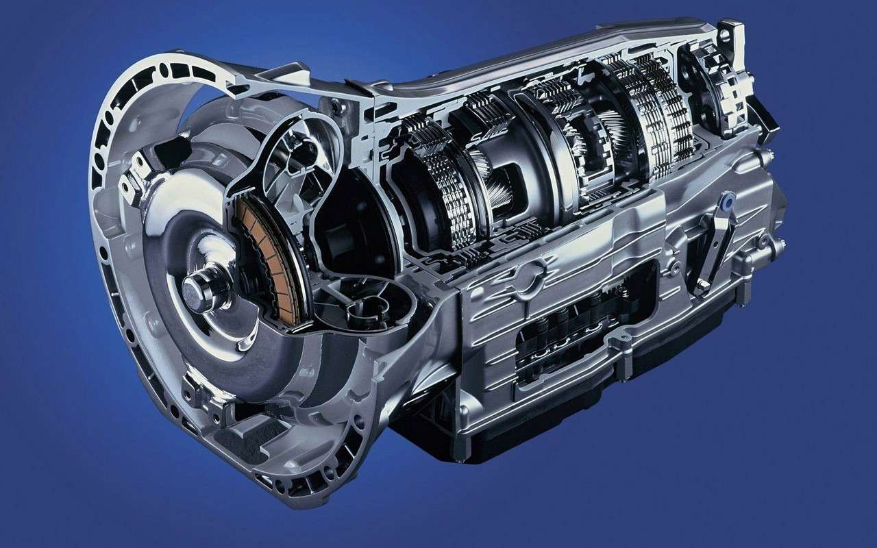 Шестиступенчатый автомат 6L50 для Патриота выпускают на заводе Punch в Страсбурге (бывшее подразделение General Motors). Коробка рассчитана на 500 ньютон-метров и 320 сил - справится с двумя двигателями ЗМЗ-Про.